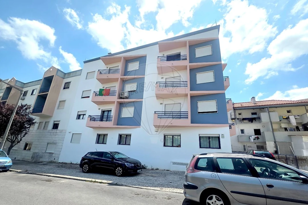 Apartamento T1 para Venda em Vila Franca de Xira Foto 18