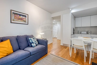 Apartamento T1 para Arrendamento em Santa Marinha e São Pedro da Afurada