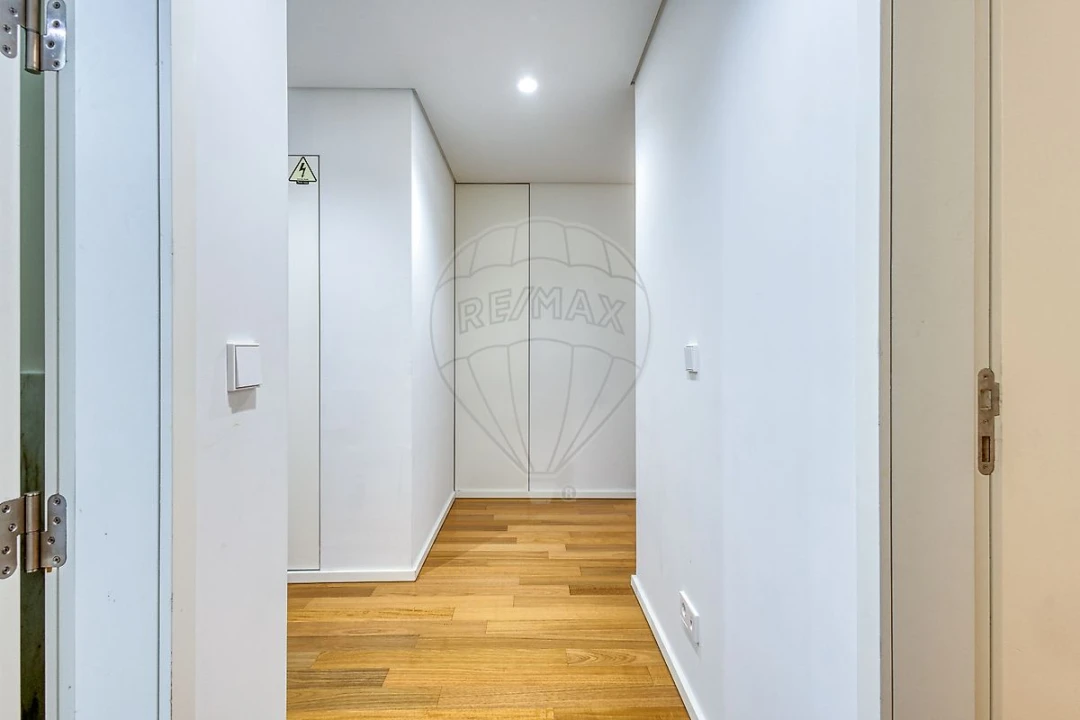 Apartamento T1 para Arrendamento em Santa Marinha e São Pedro da Afurada Foto 12