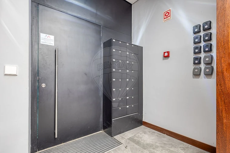 Apartamento T1 para Arrendamento em Santa Marinha e São Pedro da Afurada Foto 6