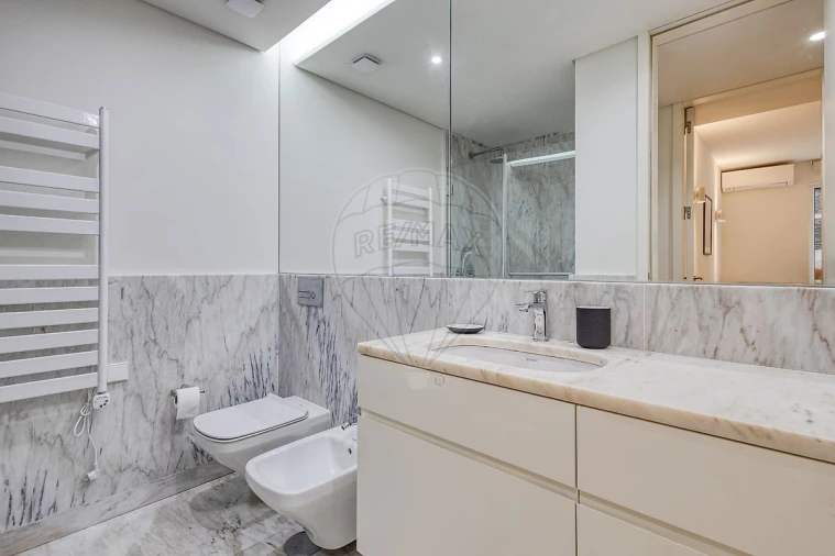 Apartamento T1 para Arrendamento em Santa Marinha e São Pedro da Afurada Foto 3