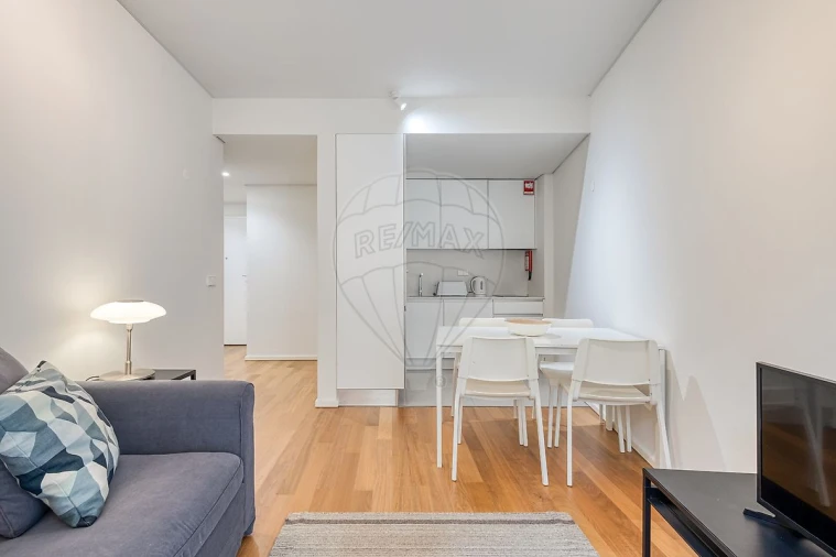Apartamento T1 para Arrendamento em Santa Marinha e São Pedro da Afurada Foto 7