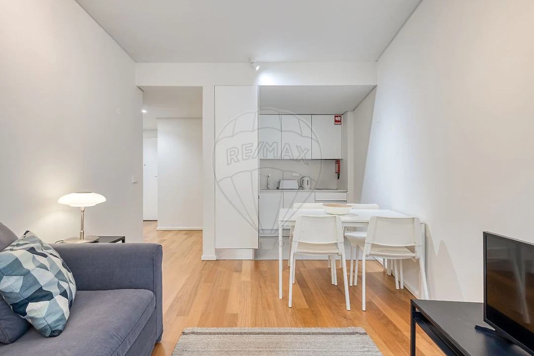 Apartamento T1 para Arrendamento em Santa Marinha e São Pedro da Afurada Foto 7