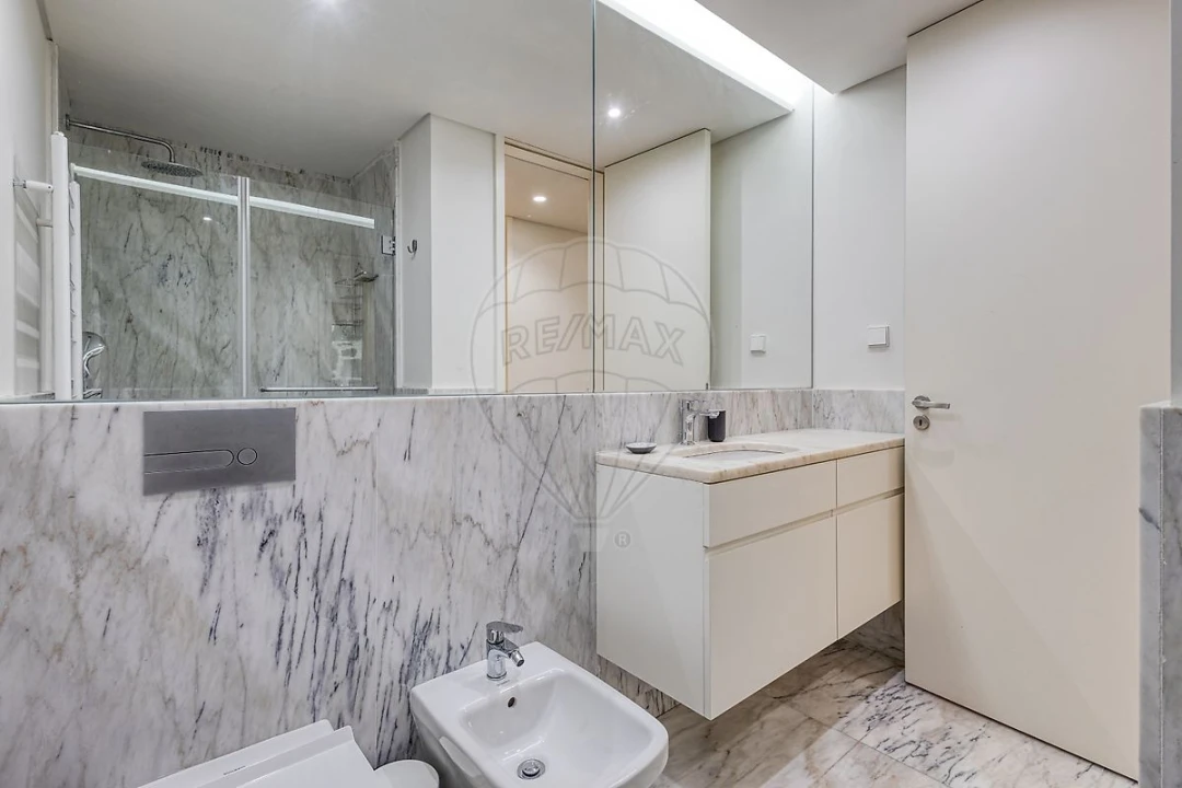 Apartamento T1 para Arrendamento em Santa Marinha e São Pedro da Afurada Foto 5