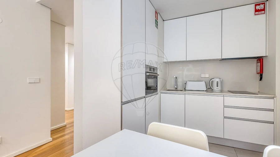 Apartamento T1 para Arrendamento em Santa Marinha e São Pedro da Afurada