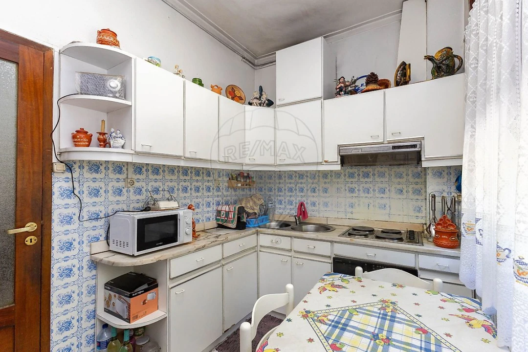 Apartamento T2 para Venda em Paranhos Foto 1