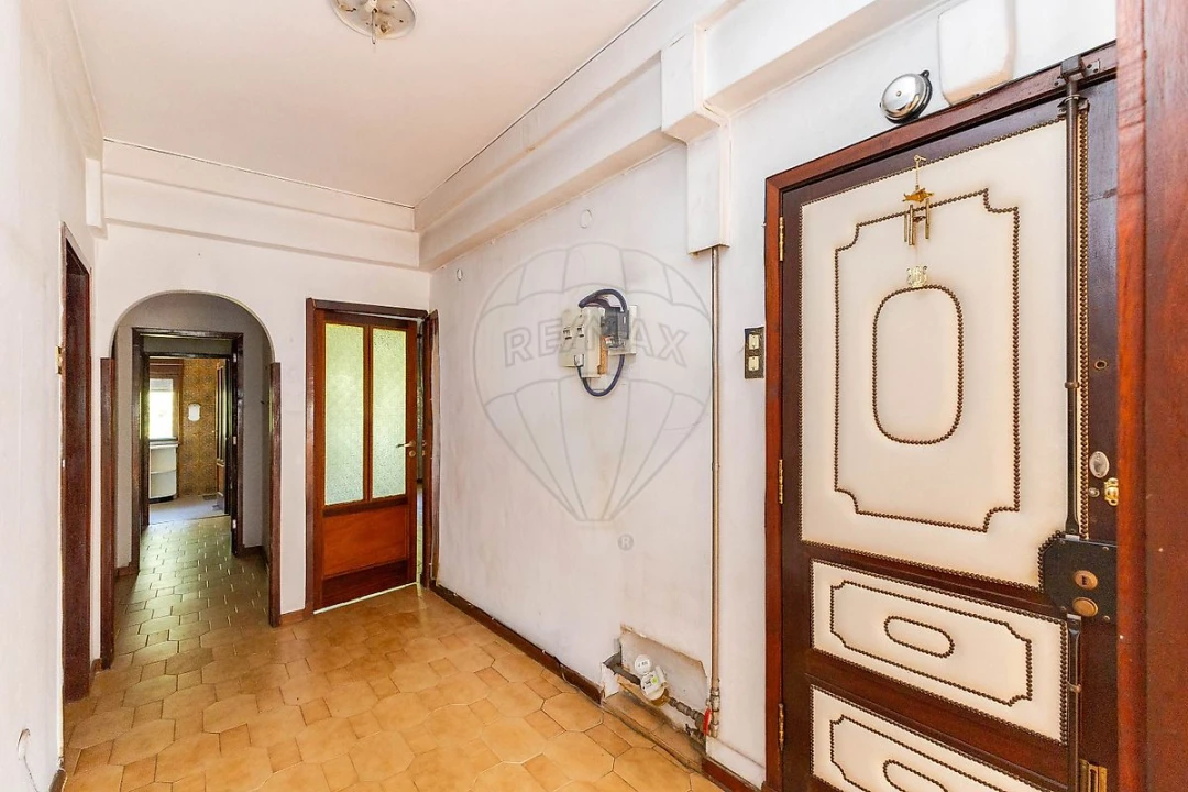 Apartamento T2 para Venda em Paranhos Foto 1