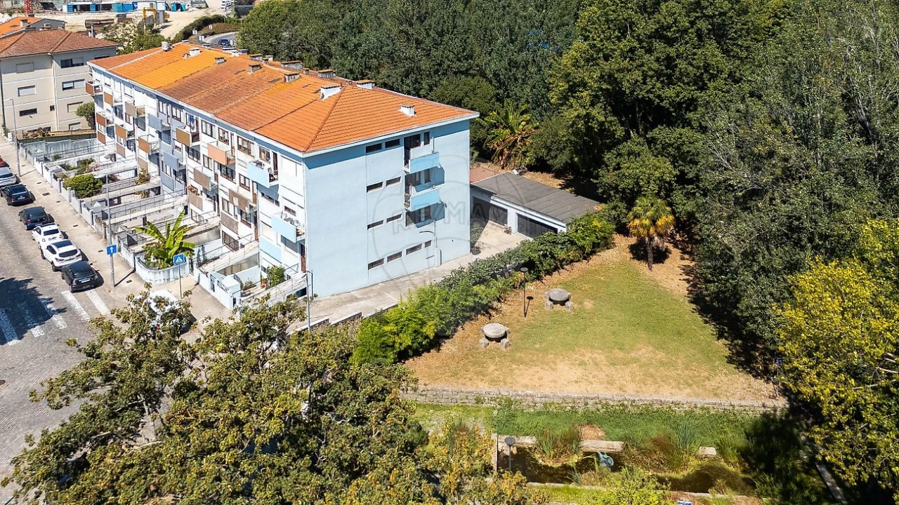 Apartamento T2 para Venda em Paranhos Foto 4