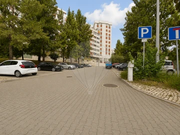 Apartamento T2 para Venda em Póvoa de Santa Iria e Forte da Casa