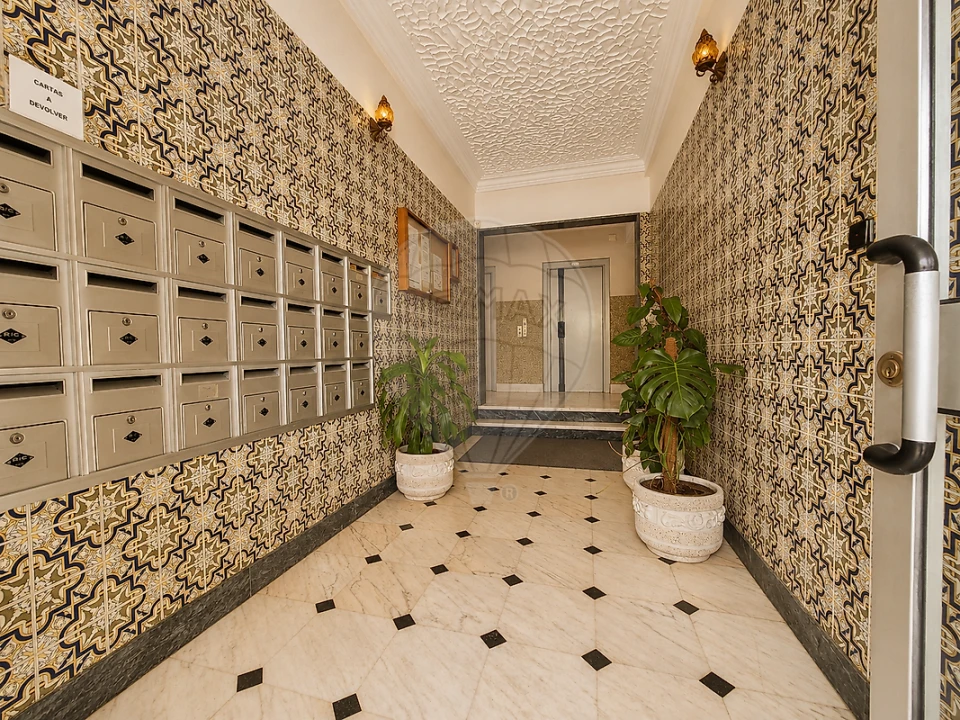 Apartamento T2 para Venda em Póvoa de Santa Iria e Forte da Casa Foto 2