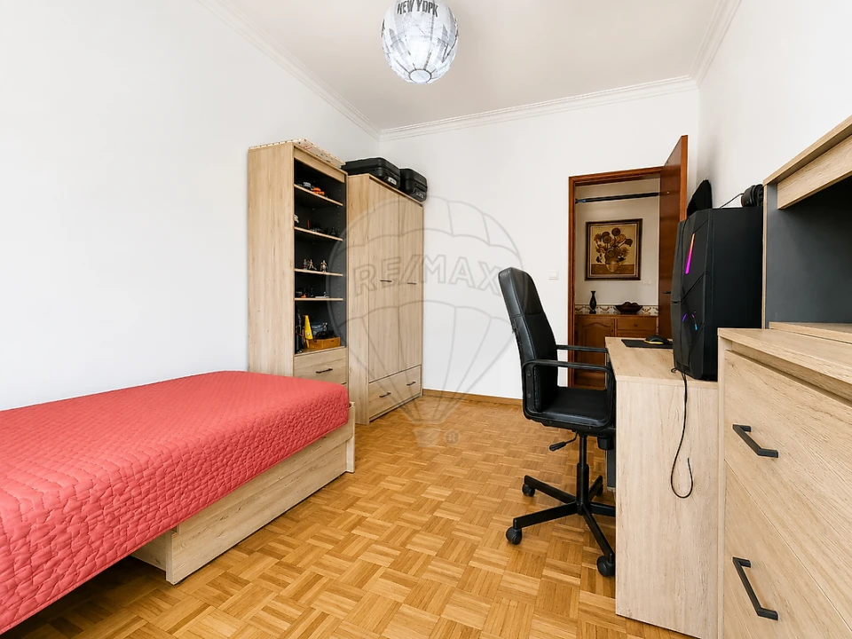 Apartamento T2 para Venda em Póvoa de Santa Iria e Forte da Casa Foto 13