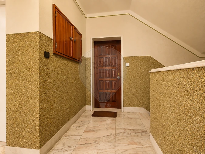 Apartamento T2 para Venda em Póvoa de Santa Iria e Forte da Casa Foto 3
