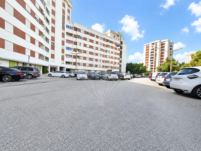 Apartamento T2 para Venda em Póvoa de Santa Iria e Forte da Casa Foto 17
