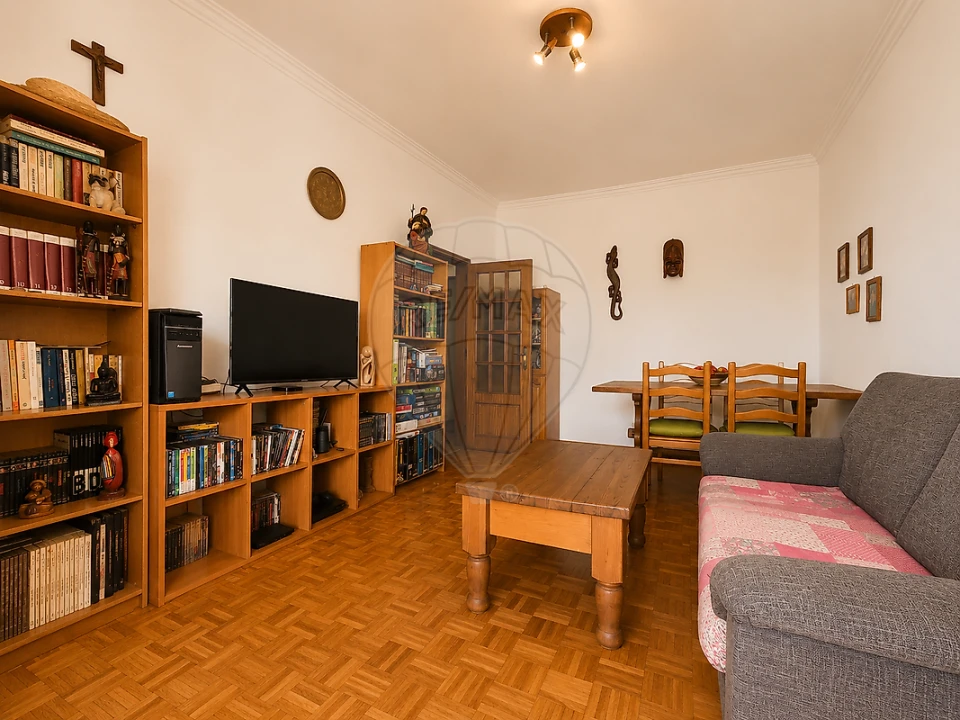 Apartamento T2 para Venda em Póvoa de Santa Iria e Forte da Casa Foto 27