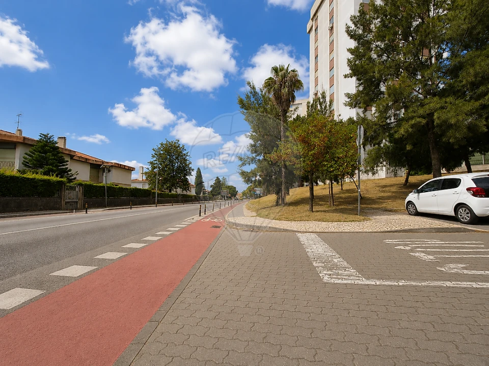 Apartamento T2 para Venda em Póvoa de Santa Iria e Forte da Casa Foto 38