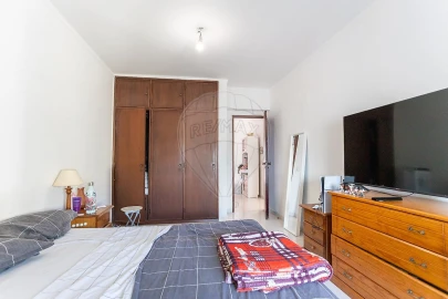 Apartamento T2 para Venda em Carregado e Cadafais