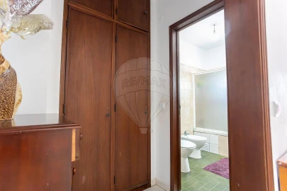 Apartamento T2 para Venda em Carregado e Cadafais