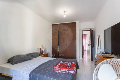 Apartamento T2 para Venda em Carregado e Cadafais