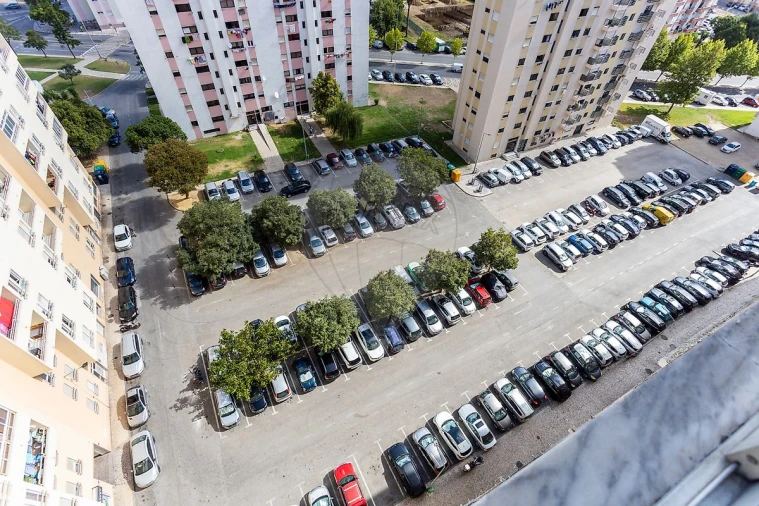 Apartamento T2 para Venda em Carregado e Cadafais Foto 26