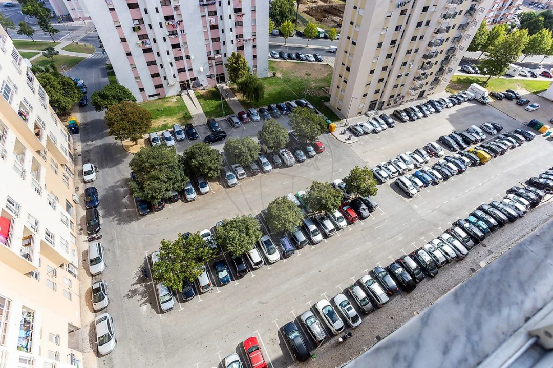 Apartamento T2 para Venda em Carregado e Cadafais Foto 26