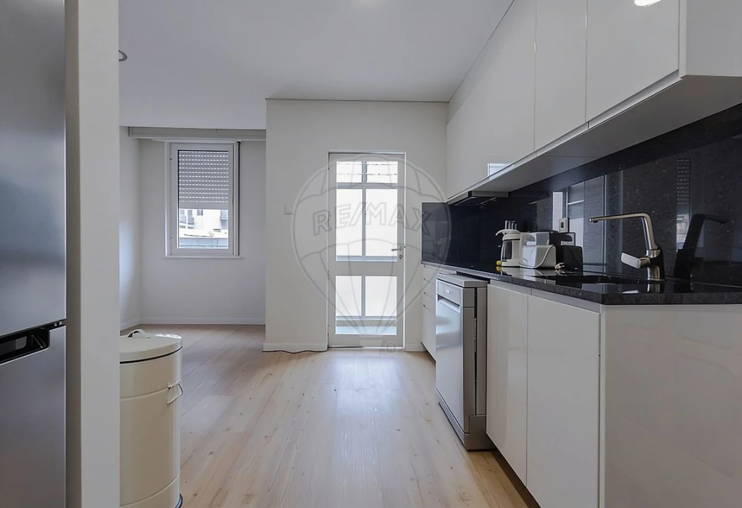 Apartamento T3 para Venda em Lordelo do Ouro e Massarelos Foto 22
