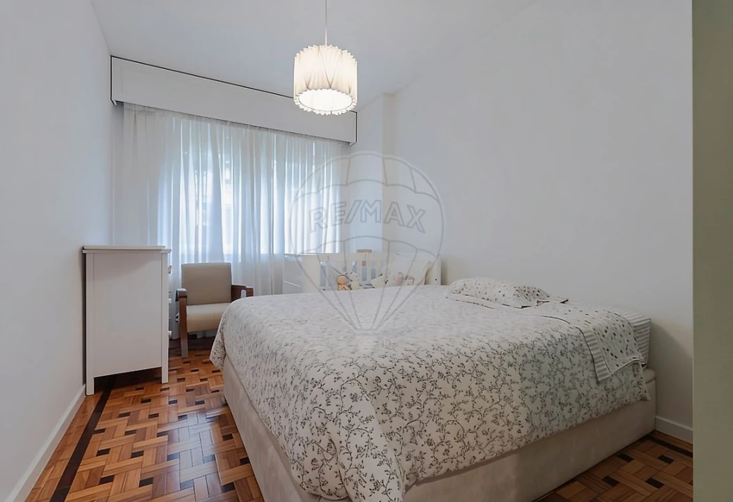 Apartamento T3 para Venda em Lordelo do Ouro e Massarelos Foto 3