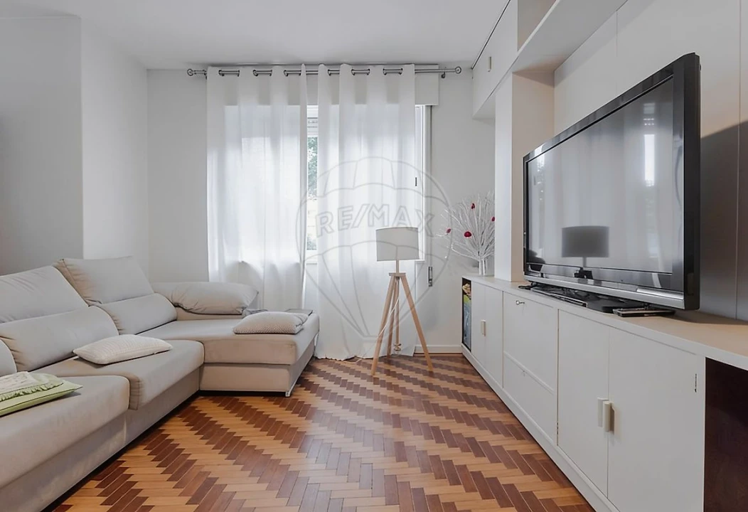 Apartamento T3 para Venda em Lordelo do Ouro e Massarelos Foto 15