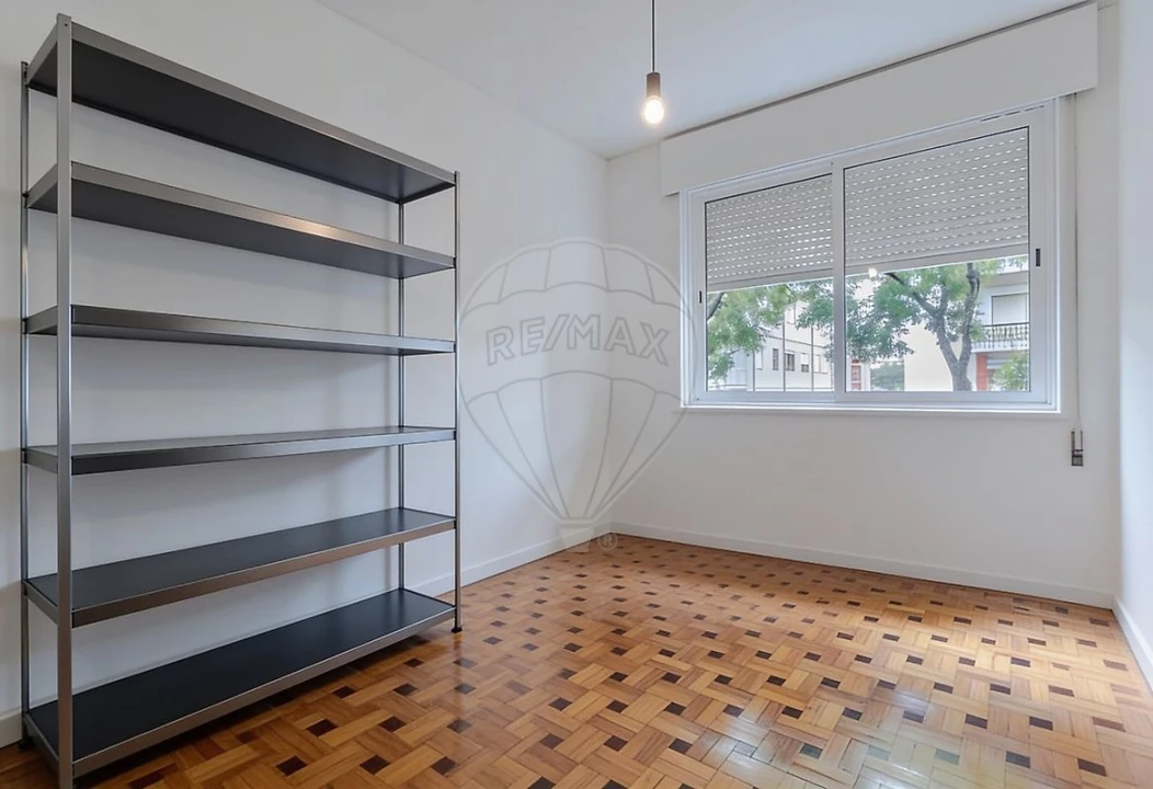 Apartamento T3 para Venda em Lordelo do Ouro e Massarelos Foto 9