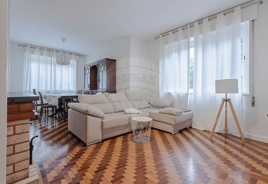 Apartamento T3 para Venda em Lordelo do Ouro e Massarelos Foto 18