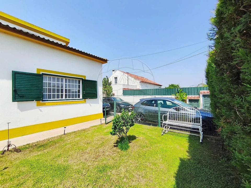 Moradia T3 para Venda em Azeitão (São Lourenço e São Simão) Foto 35