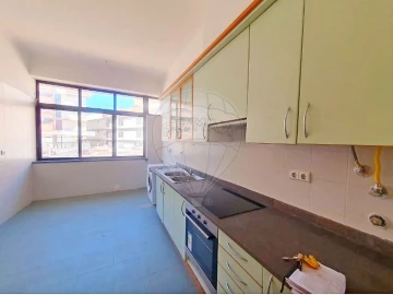 Apartamento T3 para Venda em Setubal (São Sebastião)