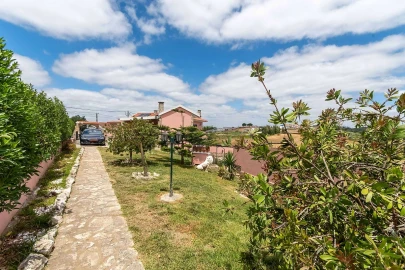 Moradia T4 para Venda em Sobral de Monte Agraço