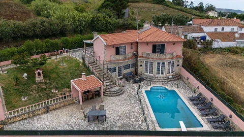 Moradia T4 para Venda em Sobral de Monte Agraço