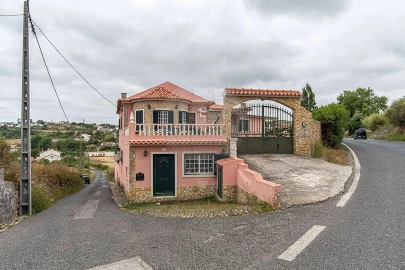 Moradia T4 para Venda em Sobral de Monte Agraço