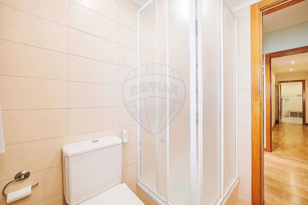 Apartamento T2 para Arrendamento em Vialonga Foto 3