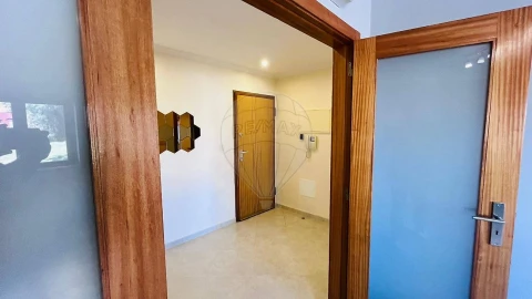 Apartamento T2 para Arrendamento em Vialonga