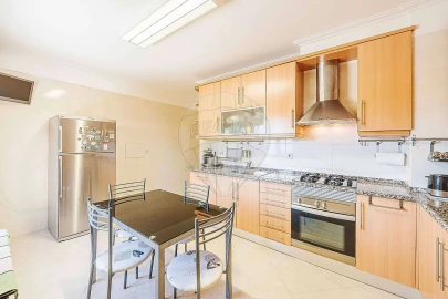 Apartamento T2 para Arrendamento em Vialonga