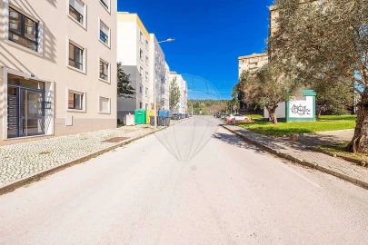 Apartamento T2 para Arrendamento em Vialonga