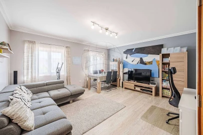 Apartamento T2 para Arrendamento em Vialonga