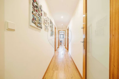 Apartamento T2 para Arrendamento em Vialonga