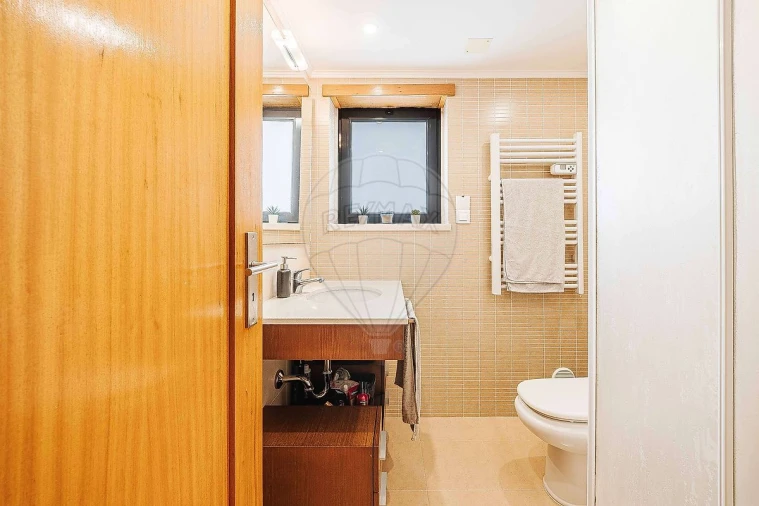 Apartamento T2 para Arrendamento em Vialonga Foto 2