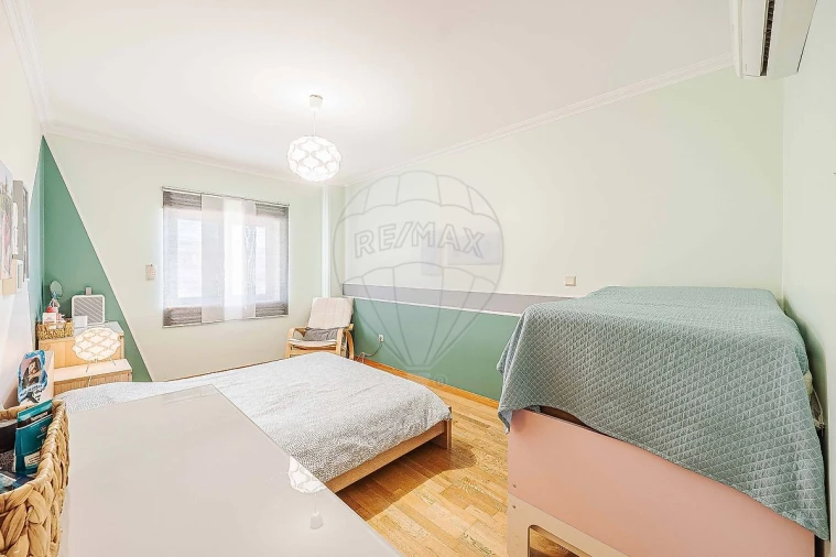Apartamento T2 para Arrendamento em Vialonga Foto 9