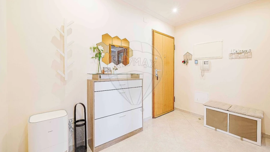 Apartamento T2 para Arrendamento em Vialonga