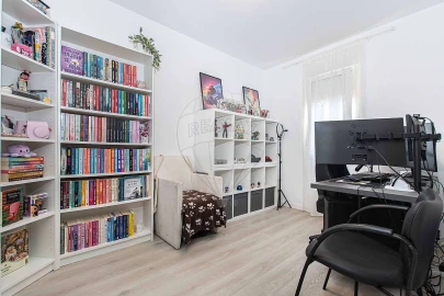 Apartamento T3 para Venda em Vialonga