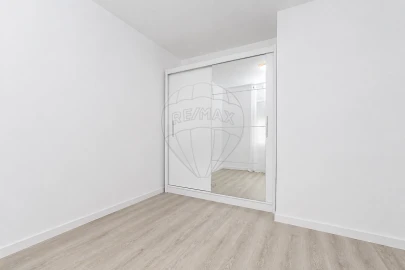 Apartamento T3 para Venda em Vialonga