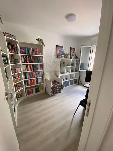 Apartamento T3 para Venda em Vialonga