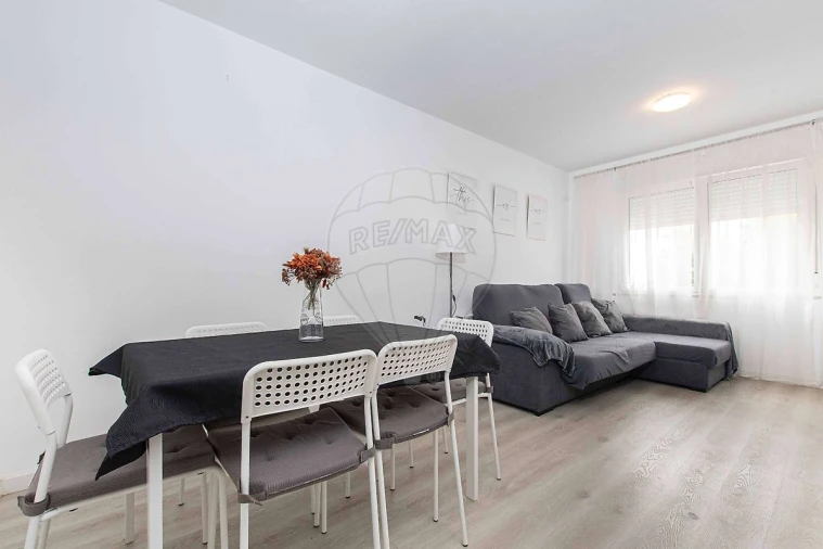 Apartamento T3 para Venda em Vialonga Foto 9