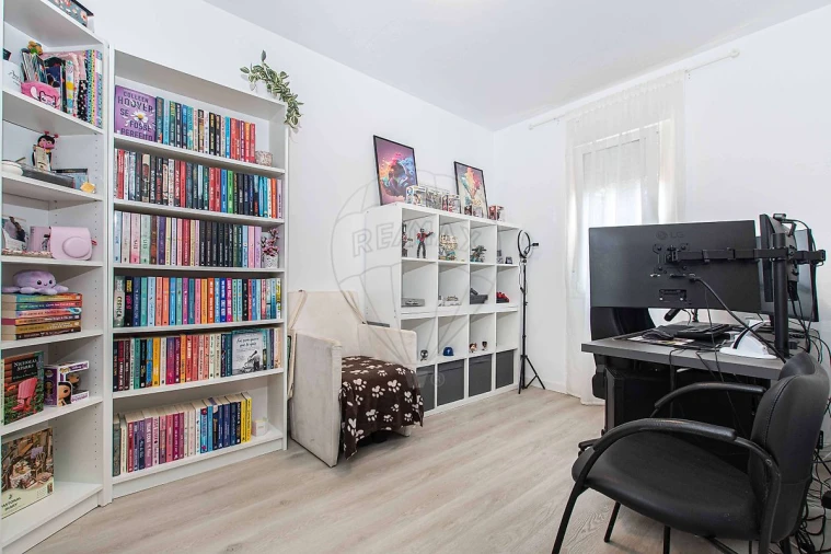 Apartamento T3 para Venda em Vialonga Foto 2