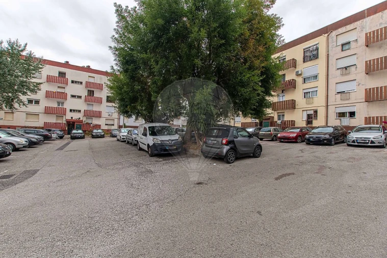 Apartamento T3 para Venda em Vialonga Foto 5
