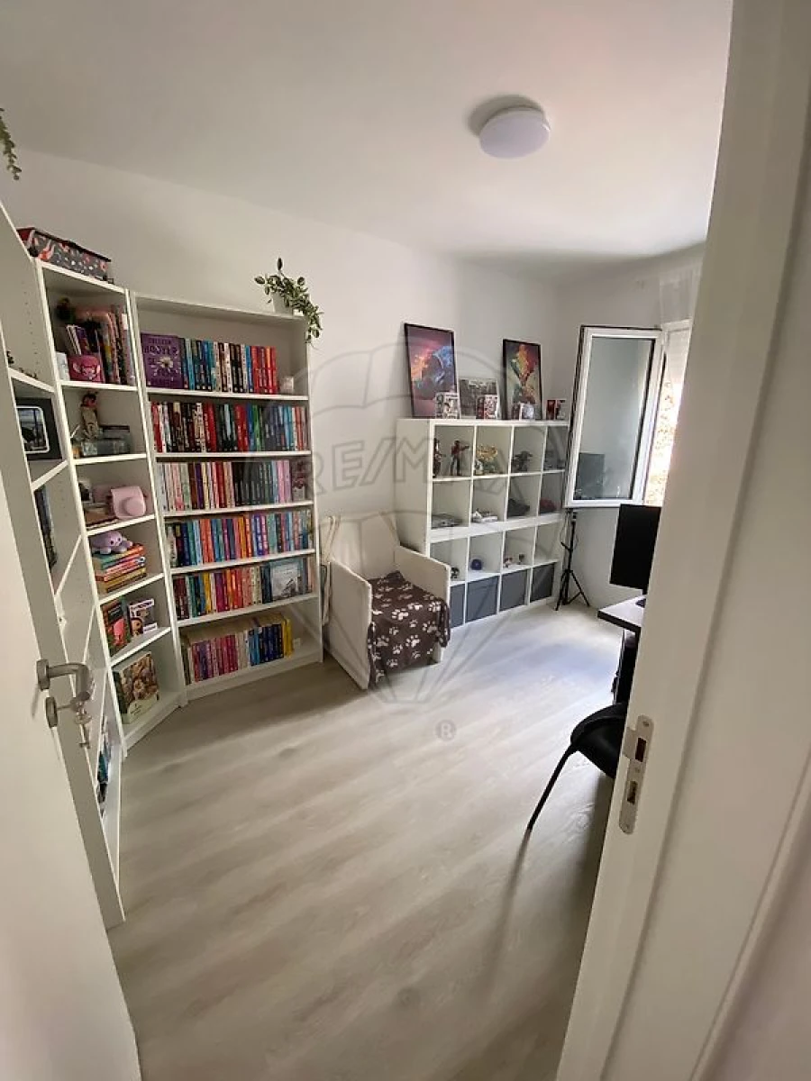 Apartamento T3 para Venda em Vialonga Foto 3